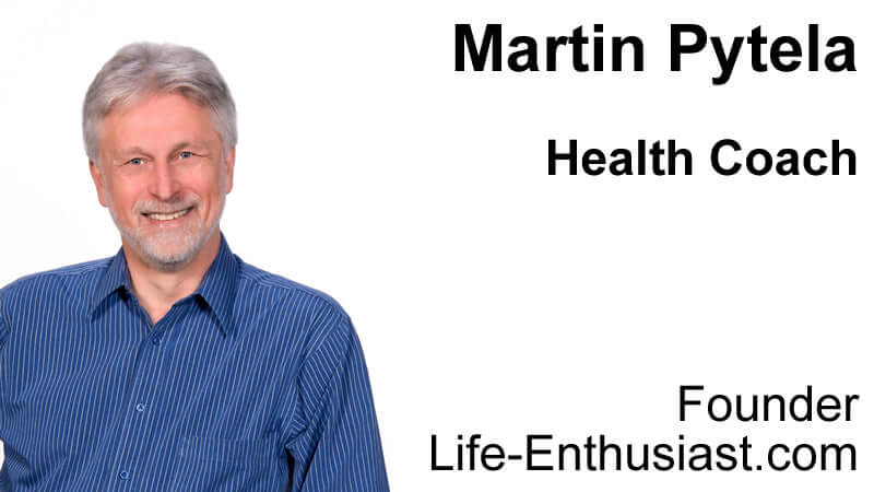 Martin Pytela Founder of Life-Enthusiast and health coach smiling in a blue shirt.